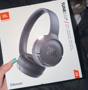 JBL Tune 510BT Bluetooth Headphones - Black